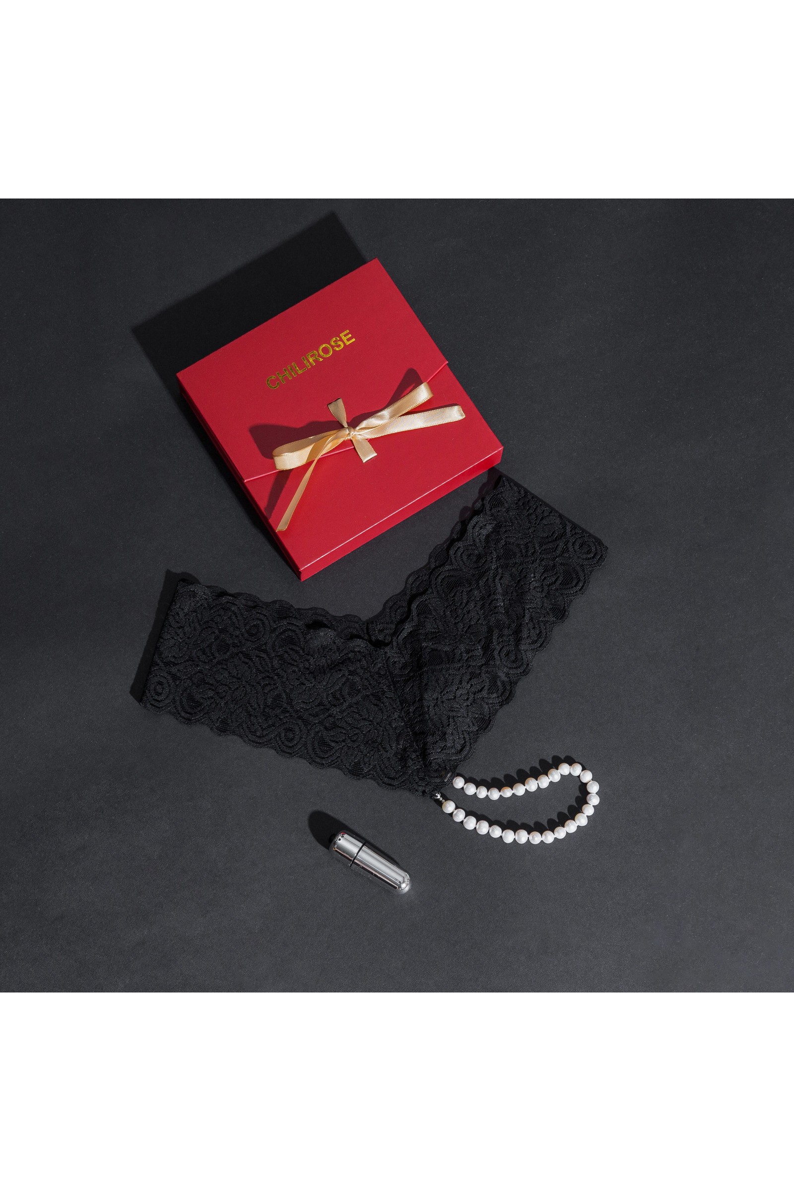 Stringi z perełkami i wibratorkiem CR 4395