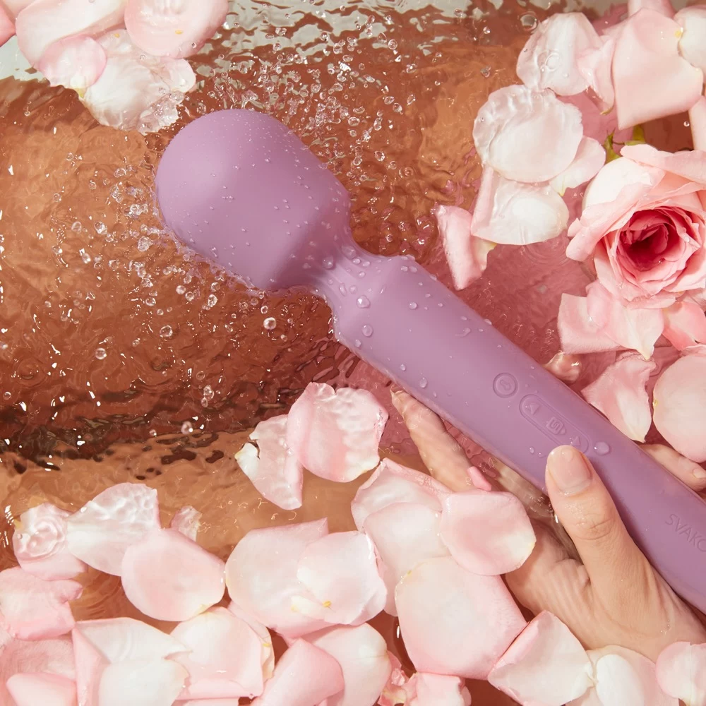 Masażer z funkcją grzania sterowany aplikacją Emma Neo 2